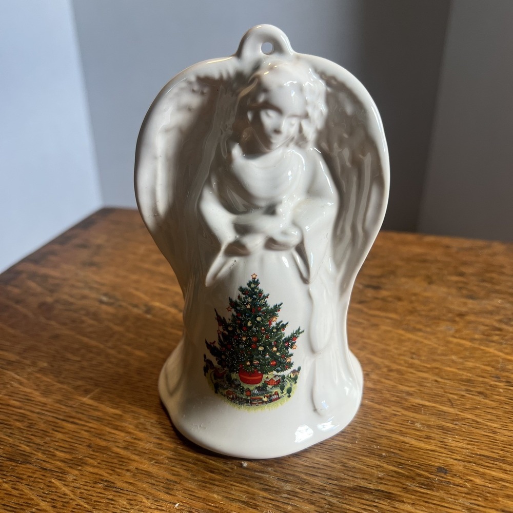 Pfaltzgraff HERITAGE CHRISTMAS 1999 4 3/4" ANGEL BELL ORNAMENT